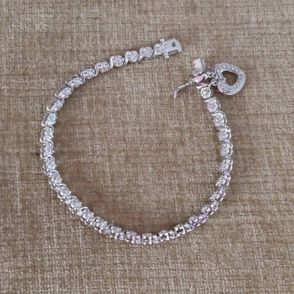 925 Silver Sparkling Tennis Bracelet with Heart Charm - Picture 9 of 10